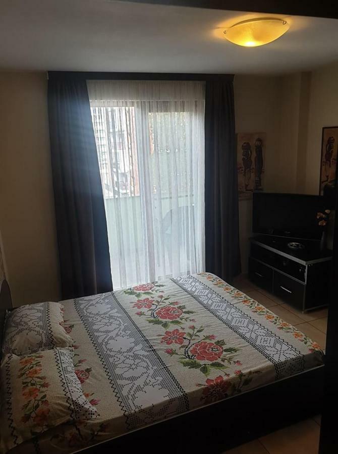 Nick Apartments 马马亚 外观 照片